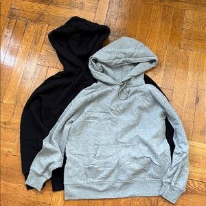Levi's Blank Graphic Sport Hoodie in Black and Gray Raglan Sleeve Extra Small